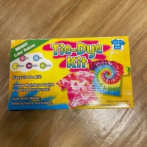 Nantucket Distributing Tie-Dye Kit 5 Color Squeeze Bottles - Gloves, Bands, Dyes